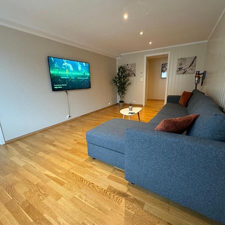 Charming 3-Bedroom Apartment In The Heart Of Kristiansund Exterior photo