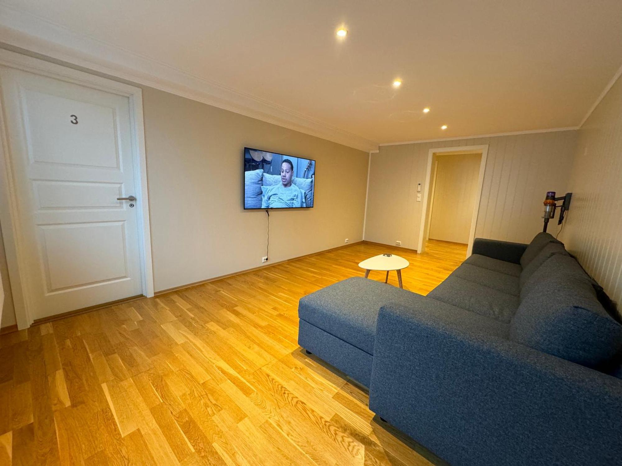 Charming 3-Bedroom Apartment In The Heart Of Kristiansund Exterior photo